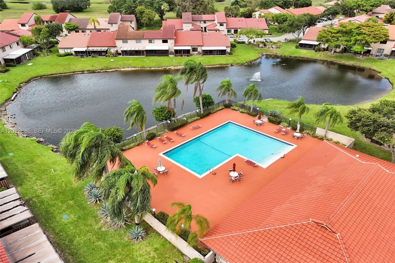 3273 W Inverrary Blvd W, Lauderhill, FL 33319 Photo