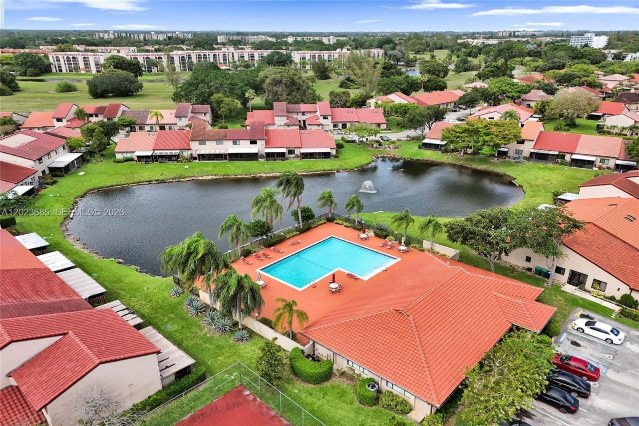 3273 W Inverrary Blvd W, Lauderhill, FL 33319 Photo