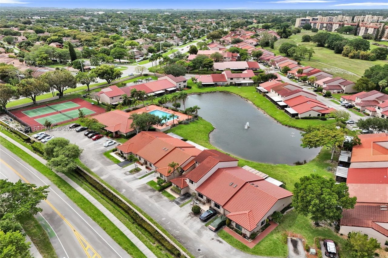 3273 W Inverrary Blvd W, Lauderhill, FL 33319 Photo