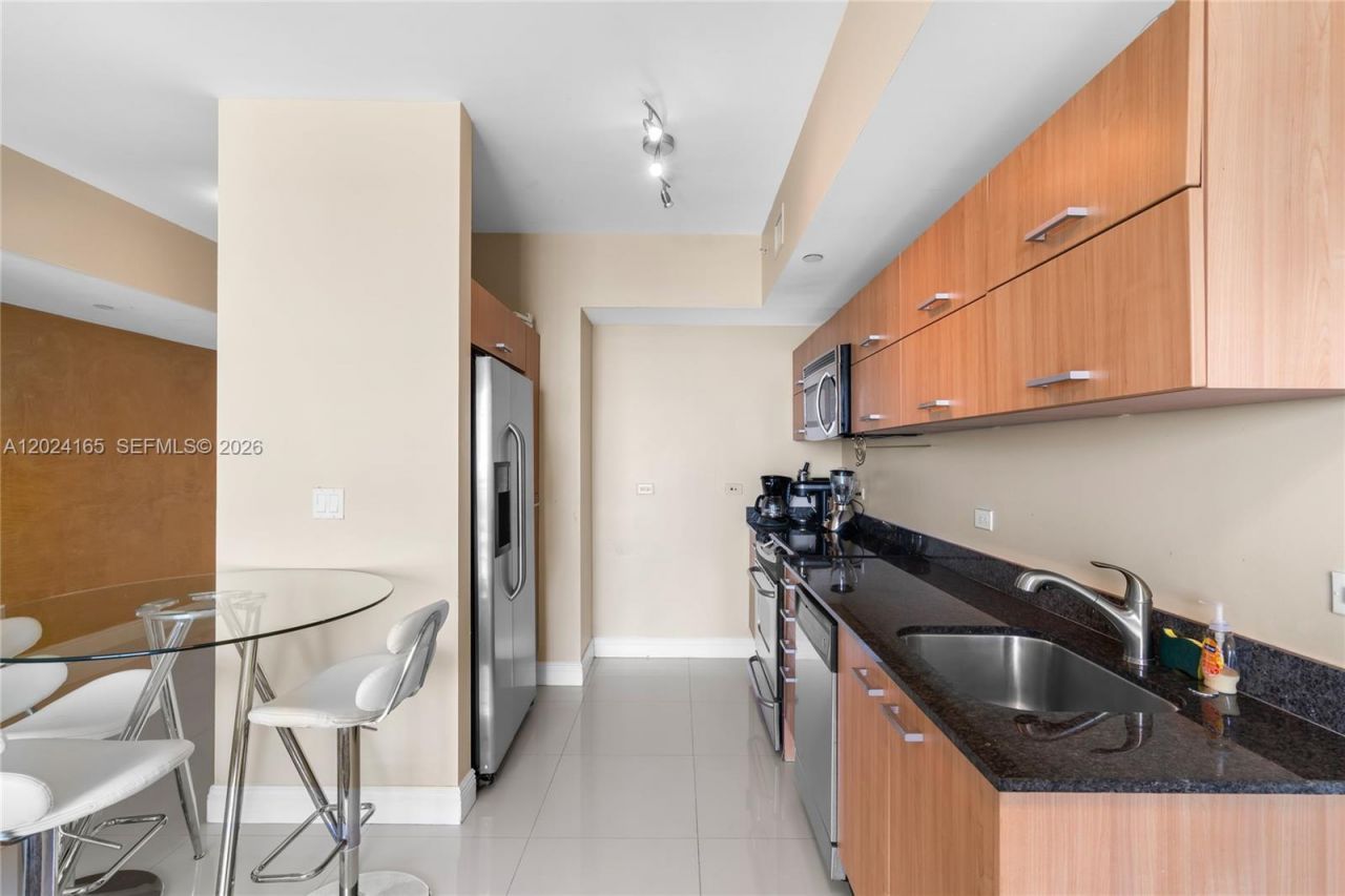 350 S Miami Ave , Unit 2515, Miami, FL 33130 Photo