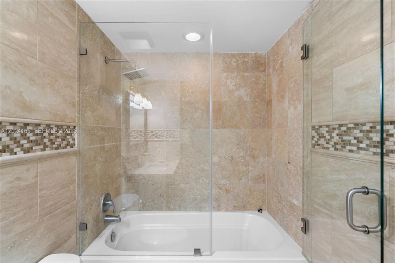 350 S Miami Ave , Unit 2515, Miami, FL 33130 Photo
