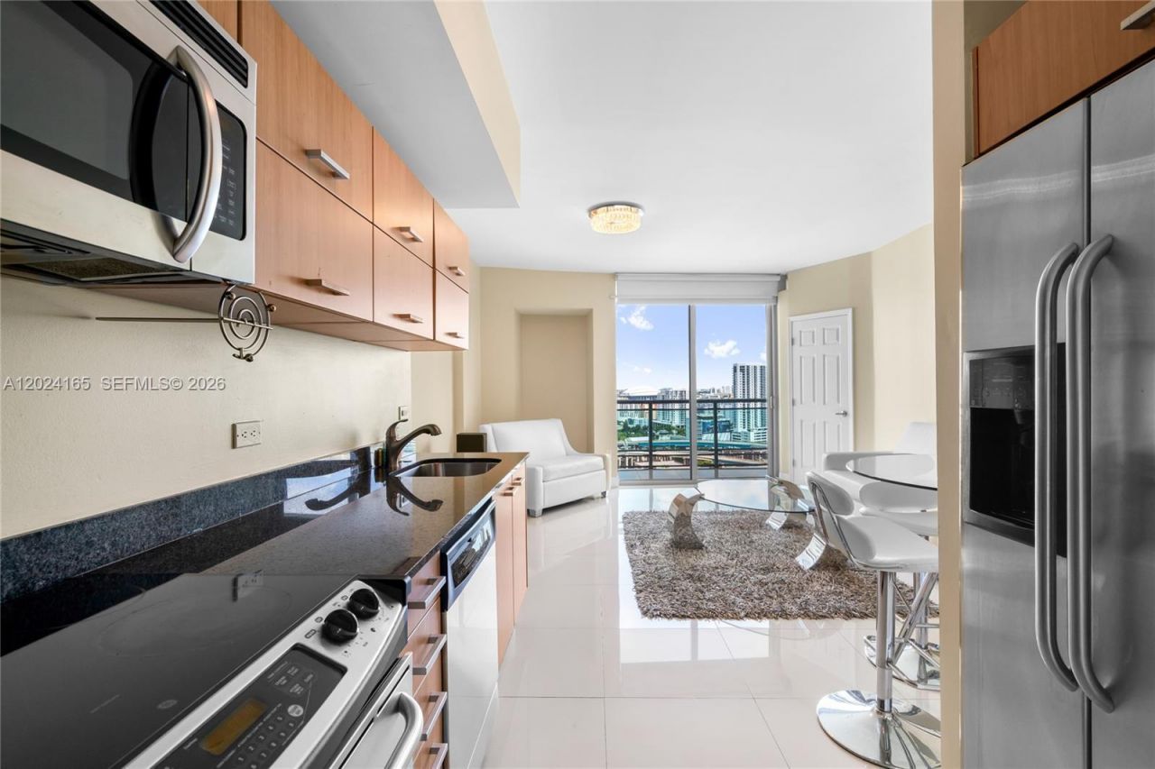 350 S Miami Ave , Unit 2515, Miami, FL 33130 Photo