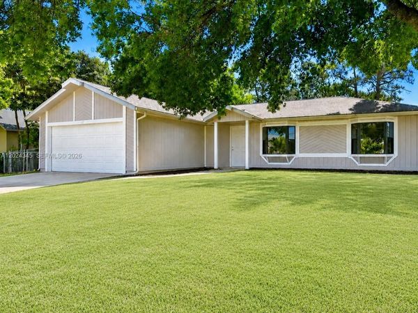 112 SE Vin Rose Cir , Palm Bay, FL 32909