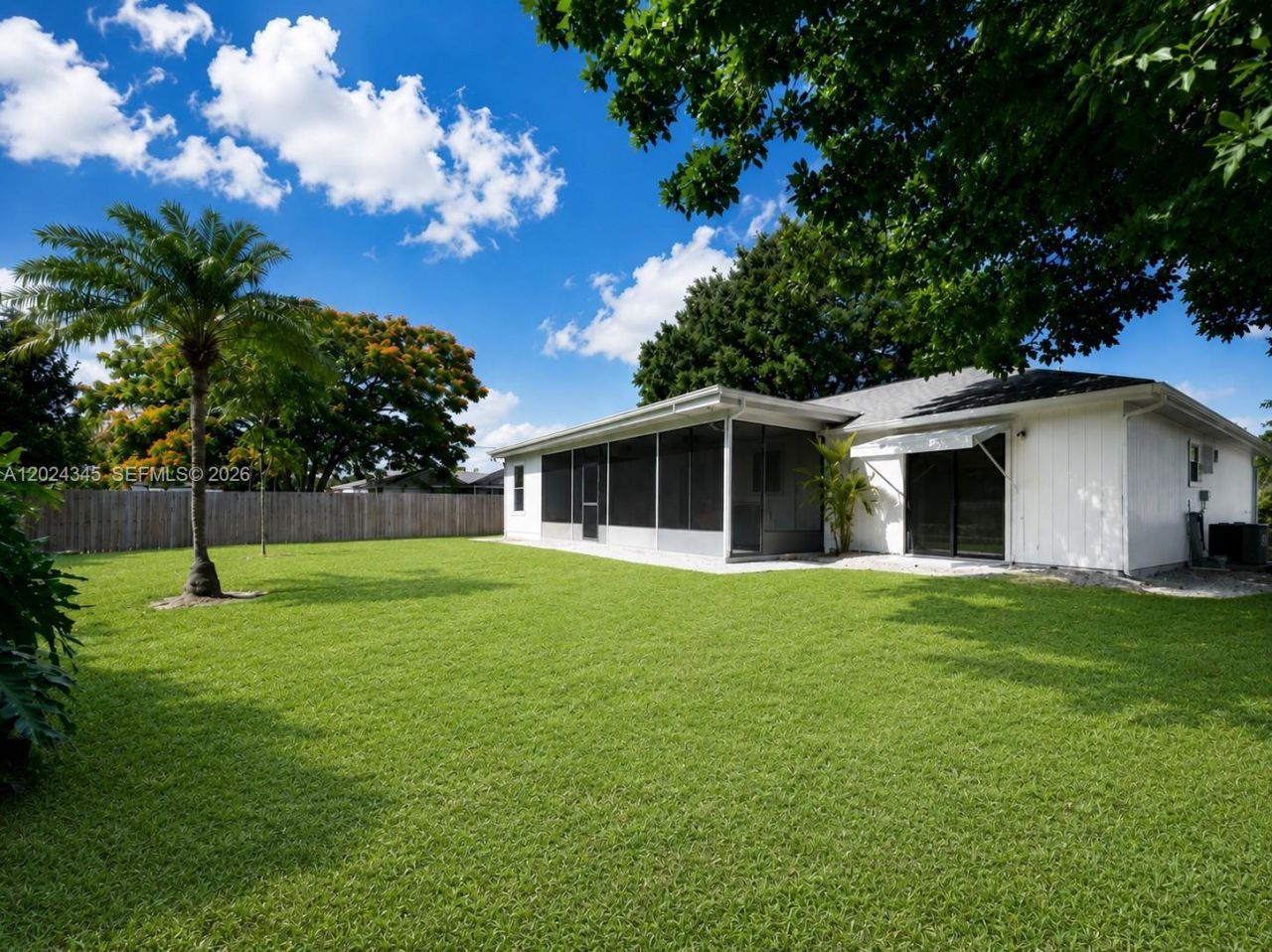 112 SE Vin Rose Cir , Palm Bay, FL 32909 Photo