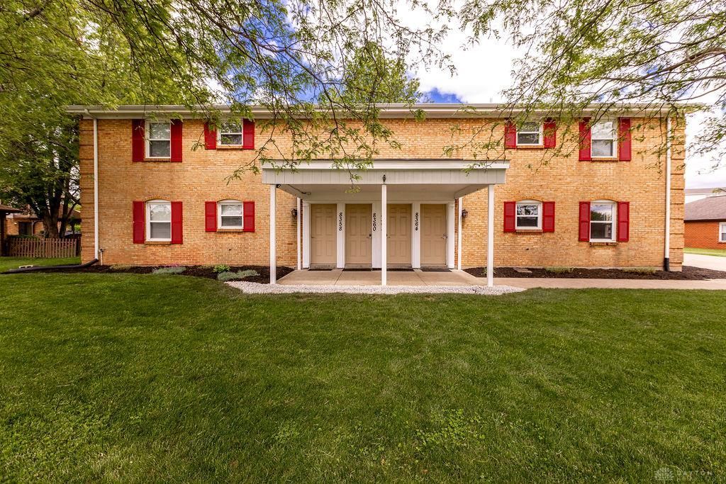 8358 Washington Village Drive, Centerville, OH 45458 Main Photo