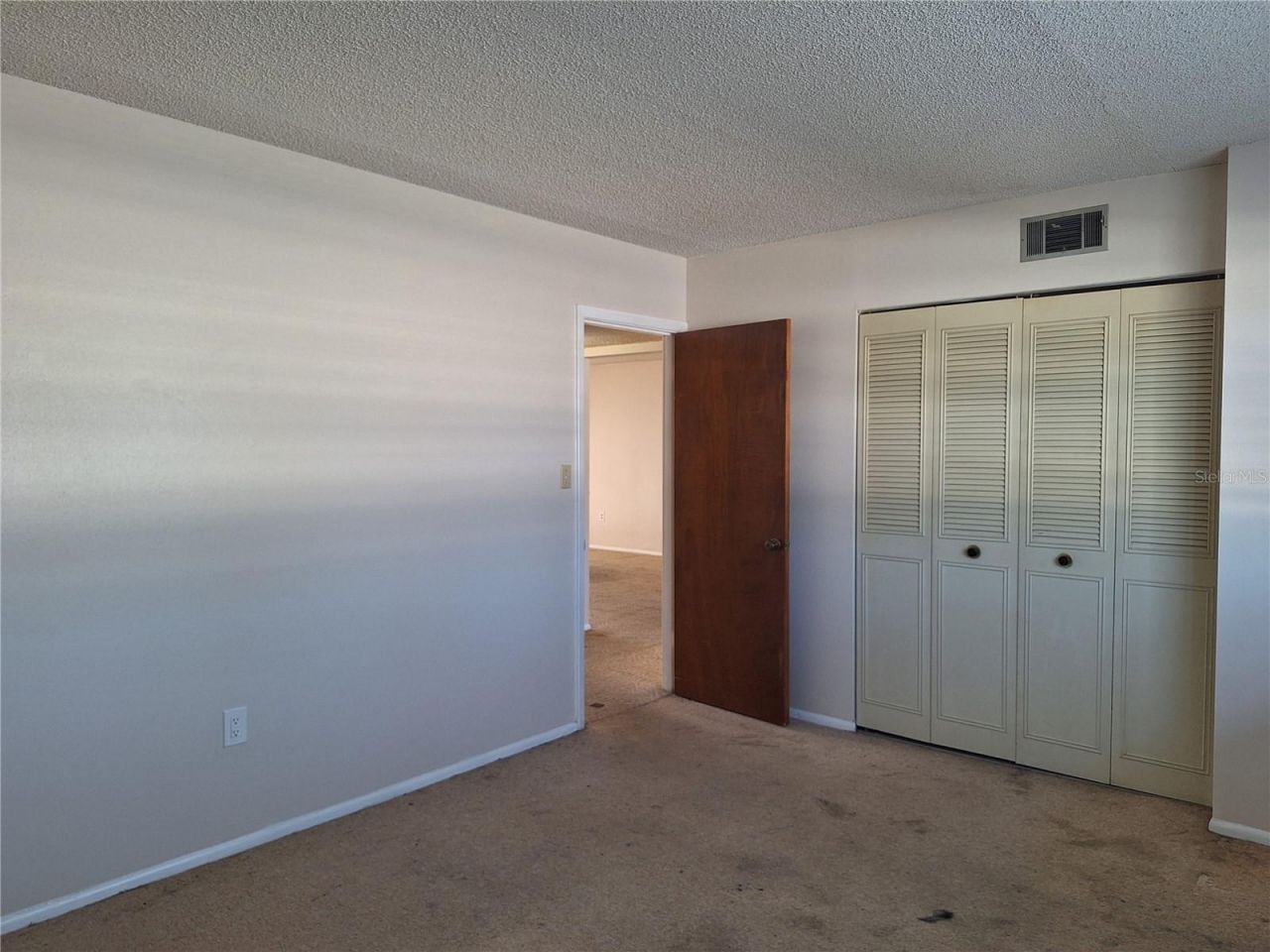 325 N Causeway, Unit B206, New Smyrna Beach, FL 32169 Photo