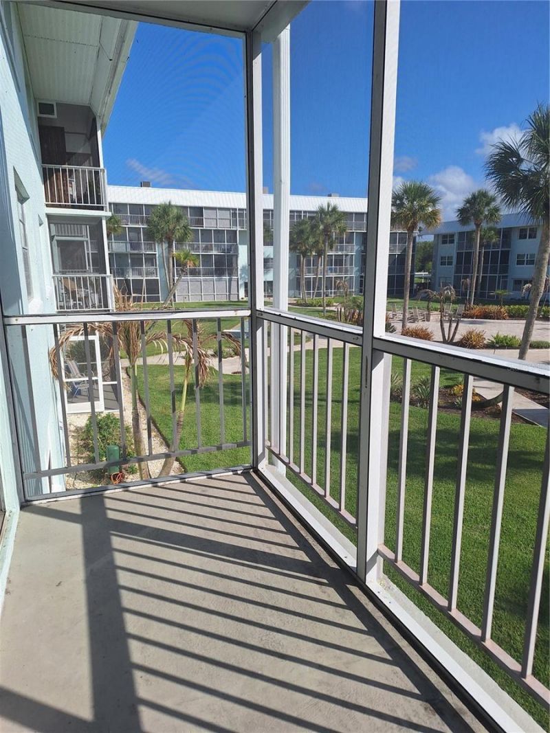 325 N Causeway, Unit B206, New Smyrna Beach, FL 32169 Photo