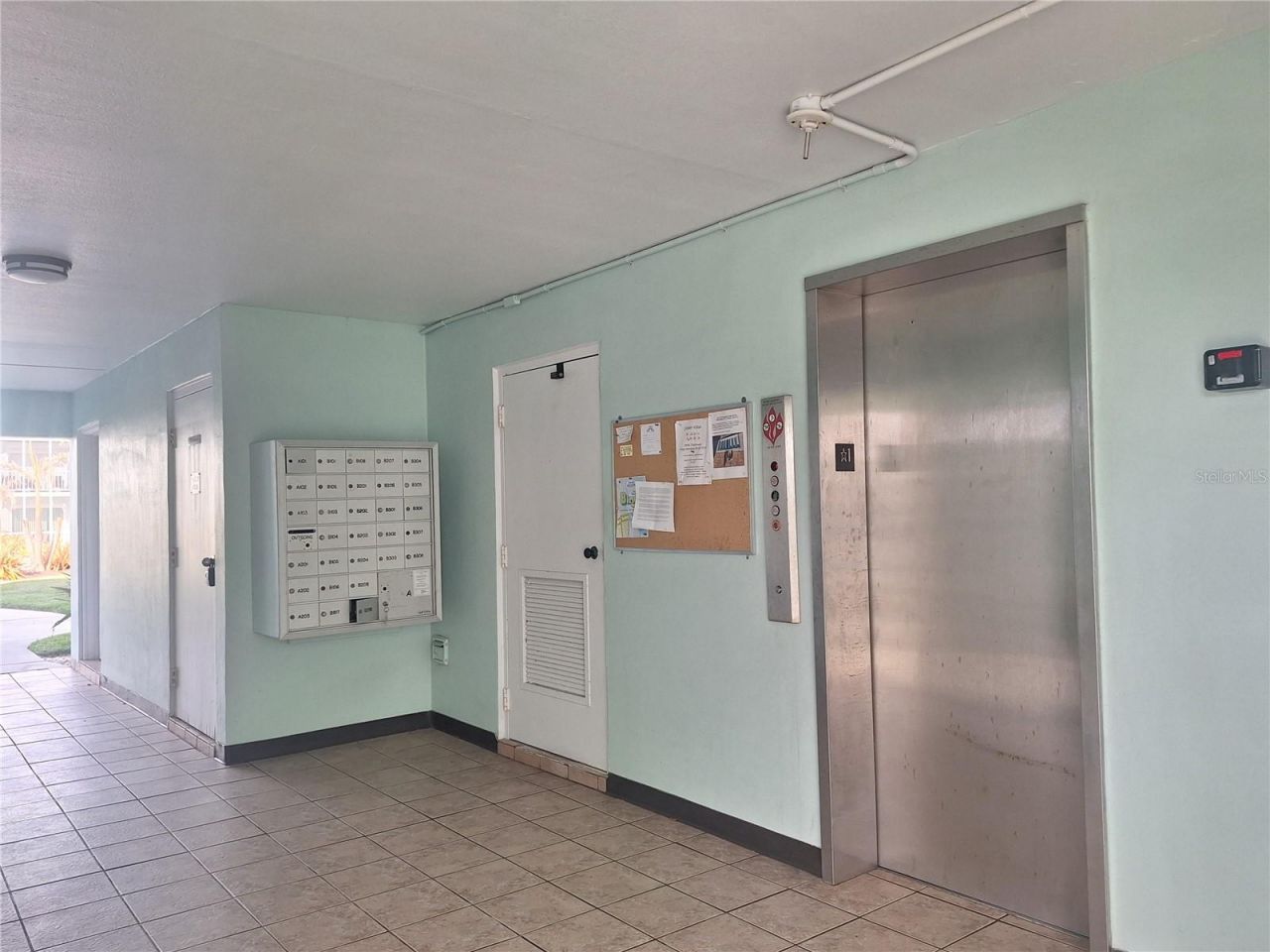 325 N Causeway, Unit B206, New Smyrna Beach, FL 32169 Photo