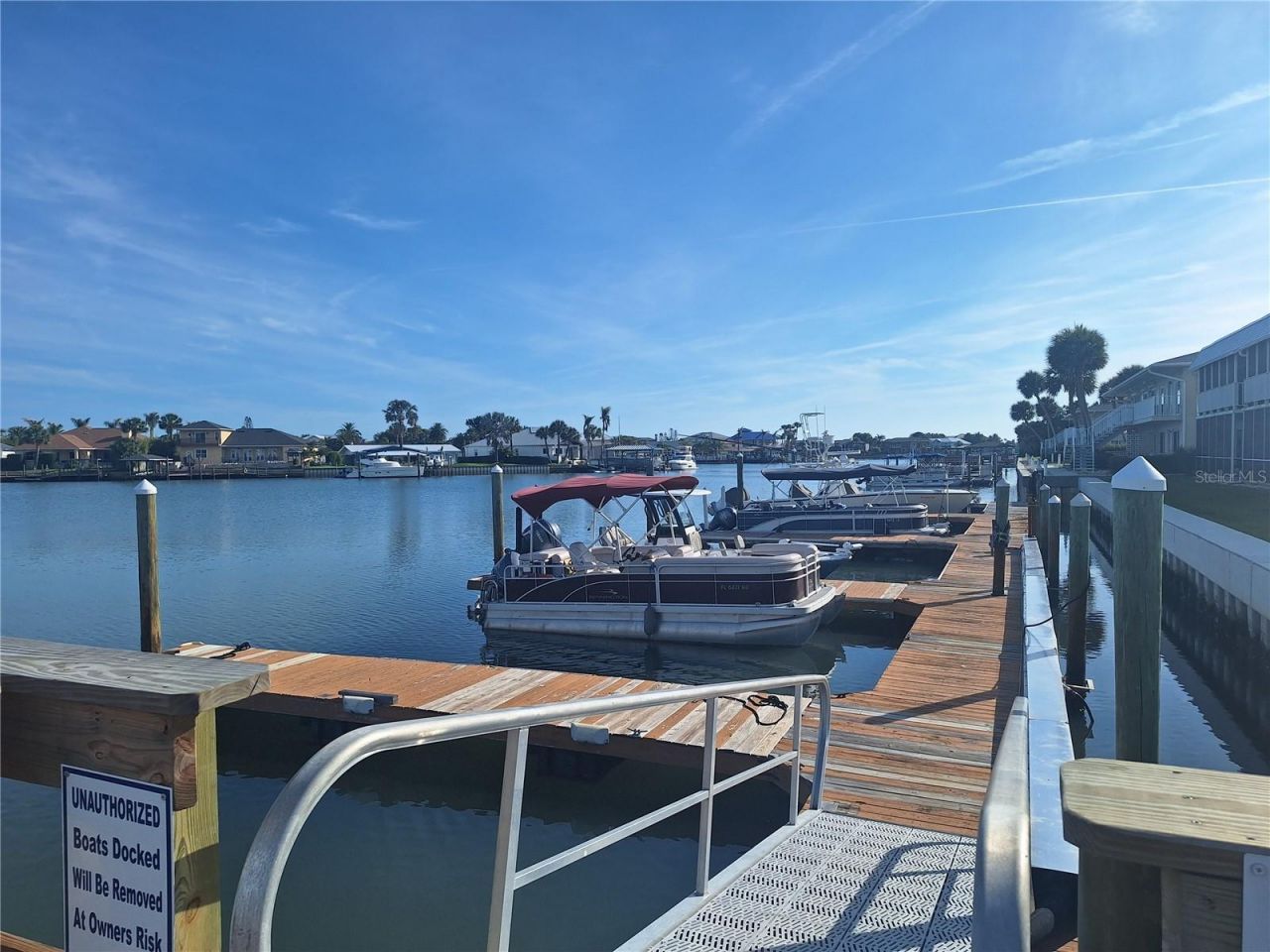 325 N Causeway, Unit B206, New Smyrna Beach, FL 32169 Photo