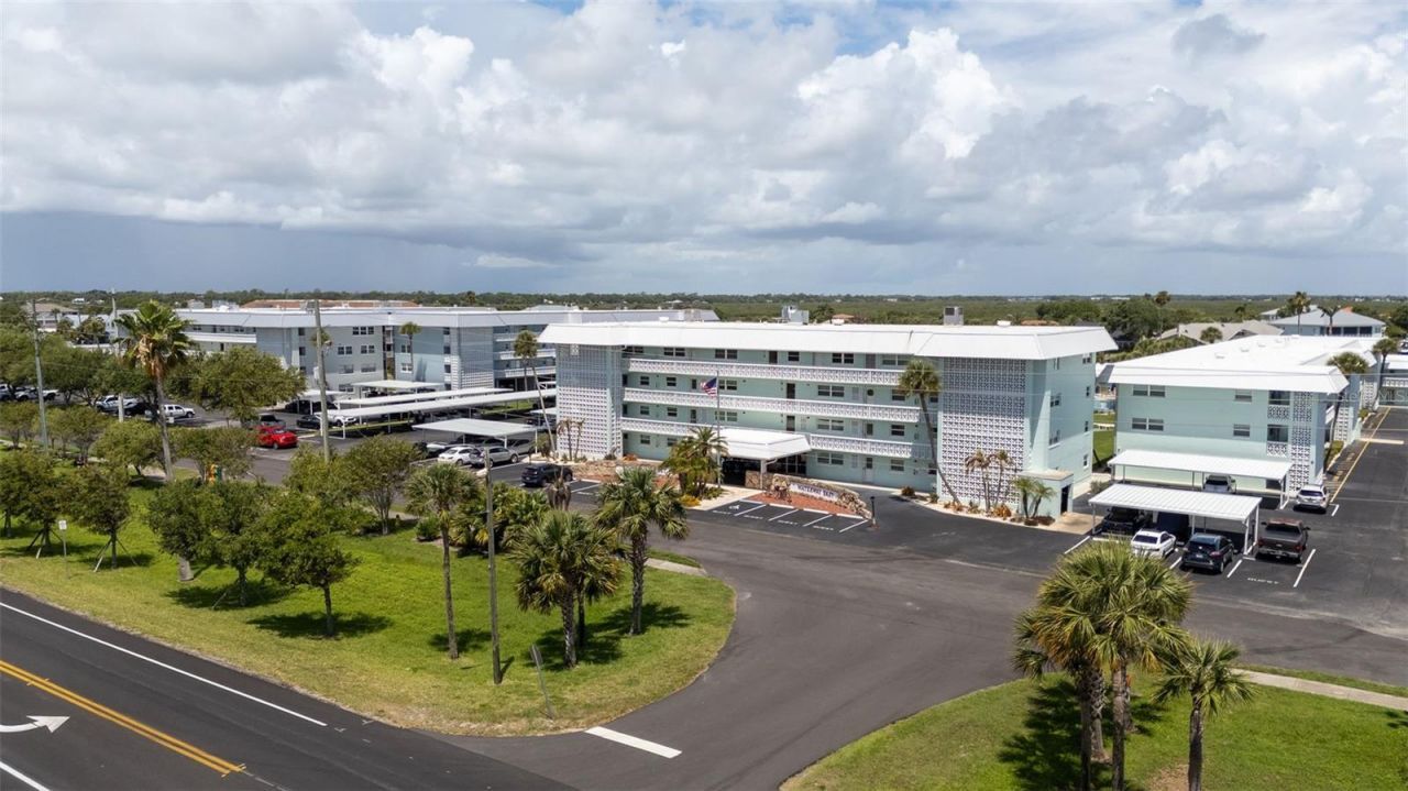 325 N Causeway, Unit B206, New Smyrna Beach, FL 32169 Photo