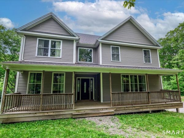 127 Putnam Park , Bethel, CT 06801