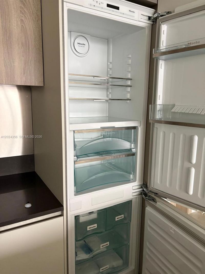 1000 Brickell Plz, Unit 2108, Miami, FL 33131 Photo