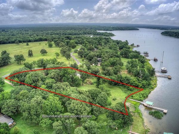 1605 County Road 1785, Yantis, TX 75497