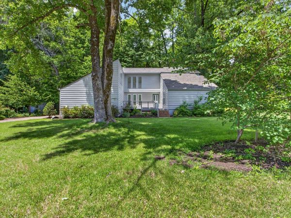 3121 BEECHRUN DR, Memphis, TN 38128