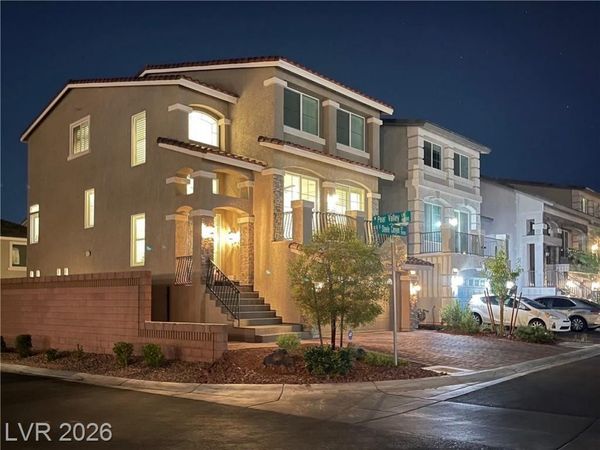 7008 Steele Canyon Street, Las Vegas, NV 89118