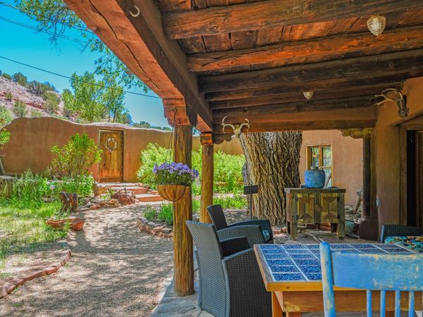 25 Paseo C De Baca , Santa Fe, NM 87507