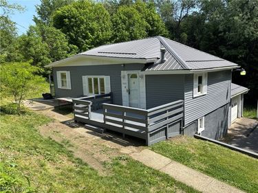 300 Henry , East Liverpool, OH 43920