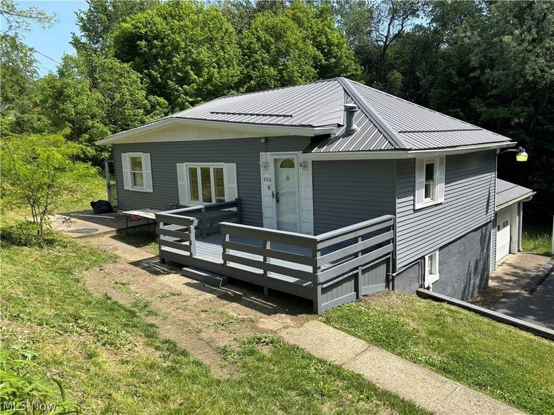 300 Henry, East Liverpool, OH 43920 Photo 1