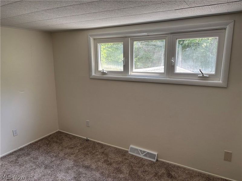 300 Henry, East Liverpool, OH 43920 Photo 10