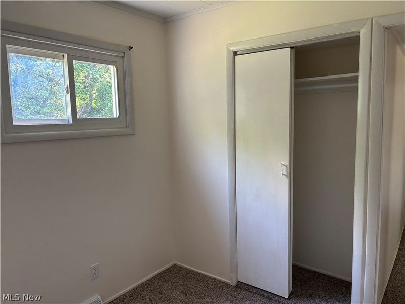 300 Henry, East Liverpool, OH 43920 Photo 12