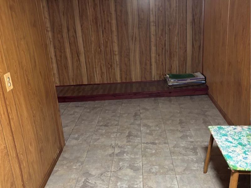300 Henry, East Liverpool, OH 43920 Photo 17