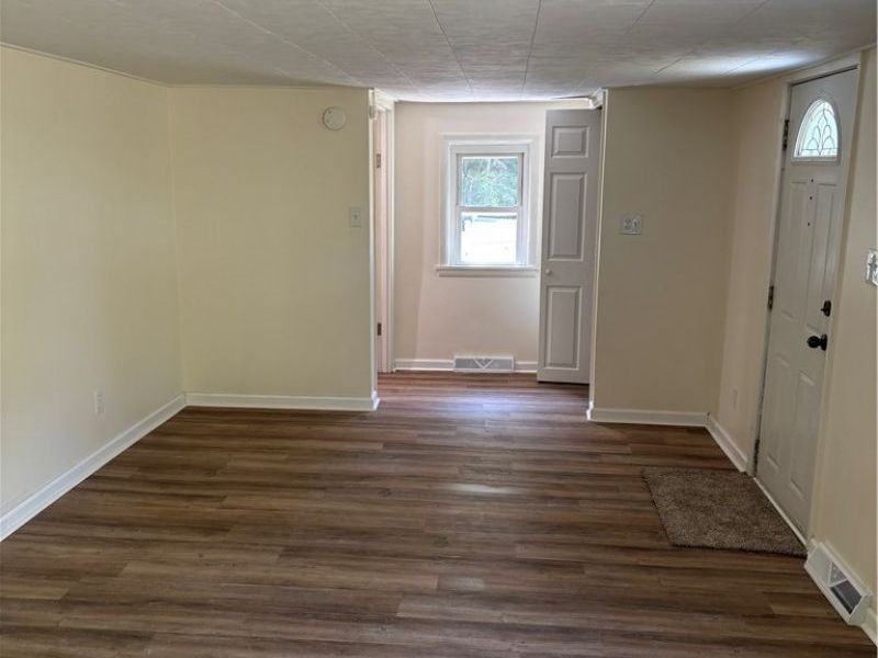 300 Henry, East Liverpool, OH 43920 Photo 8