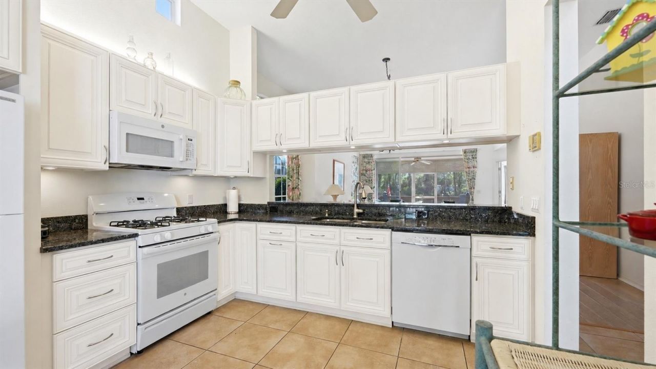 7706 Whitebridge Glen, University Park, FL 34201 Photo