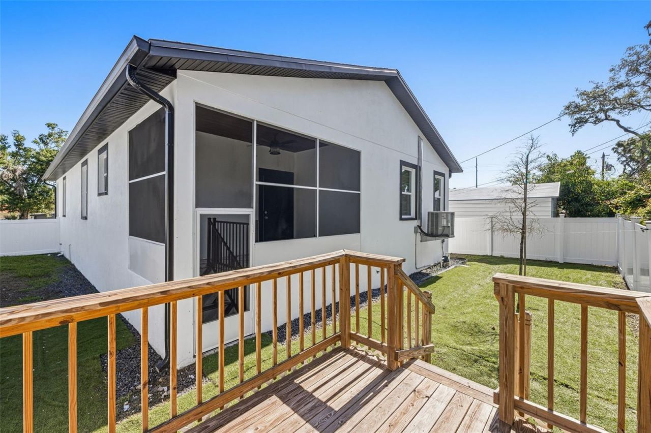 3750 Abington Avenue S, Saint Petersburg, FL 33711 Photo