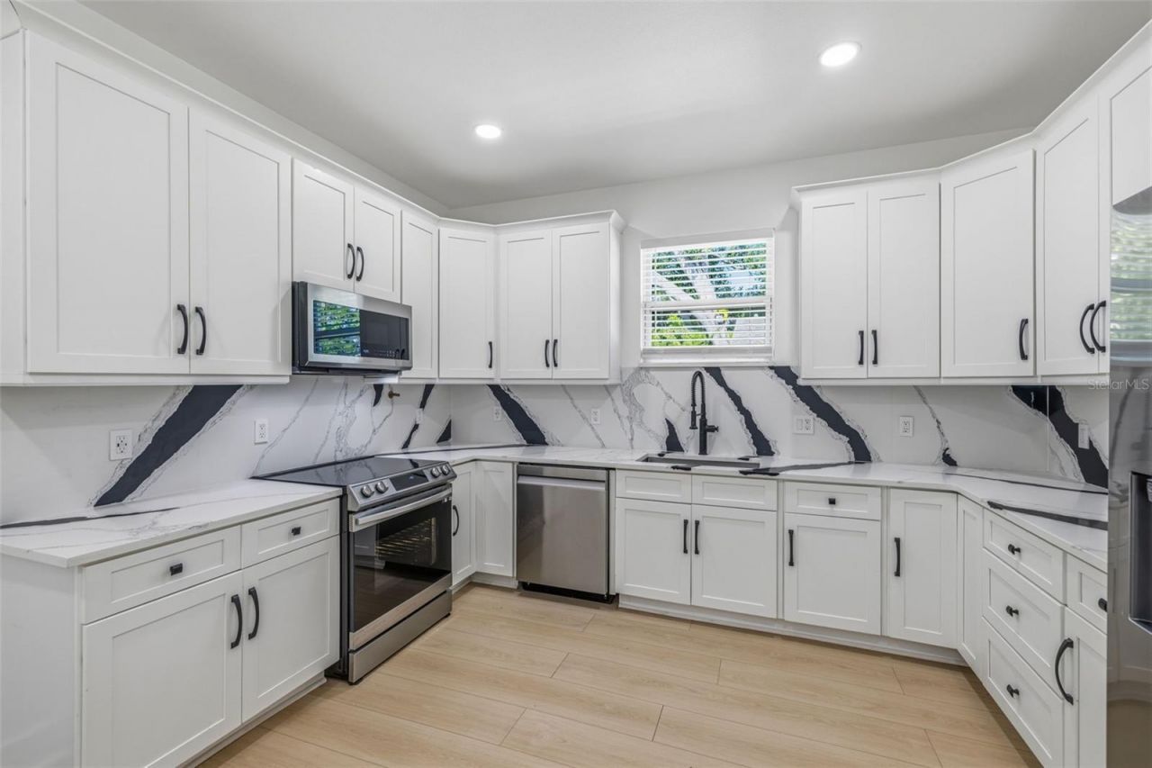 3750 Abington Avenue S, Saint Petersburg, FL 33711 Photo
