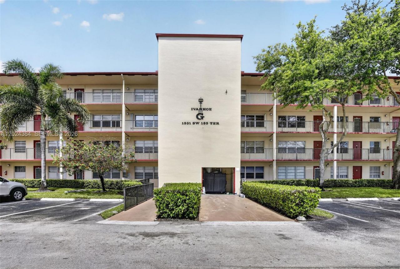 1551 SW 135th Ter , Unit 314G, Pembroke Pines, FL 33027 Photo