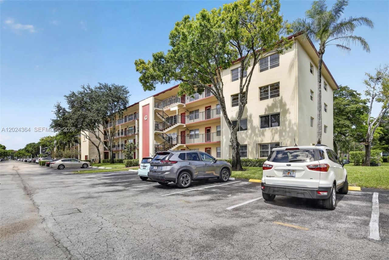 1551 SW 135th Ter , Unit 314G, Pembroke Pines, FL 33027 Photo