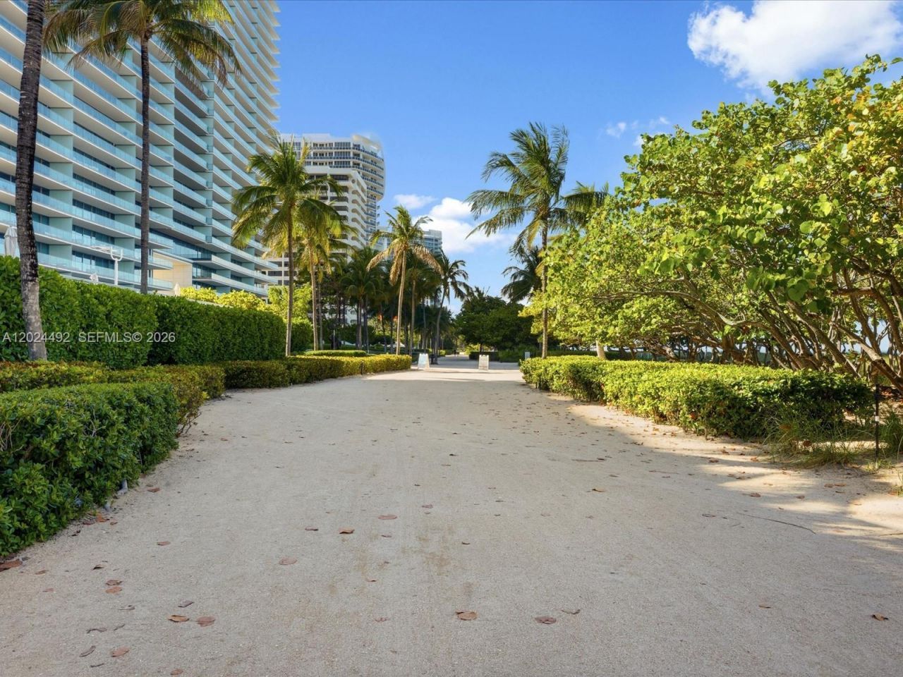 10185 Collins Ave , Unit 703, Bal Harbour, FL 33154 Photo