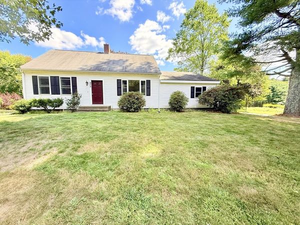 975 S Main St, Bellingham, MA 02019