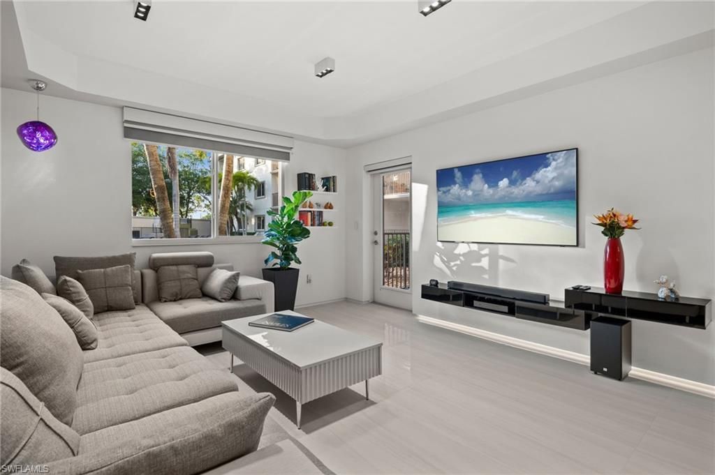 1100 Pine Ridge Rd, Unit B103, Naples, FL 34108 Photo