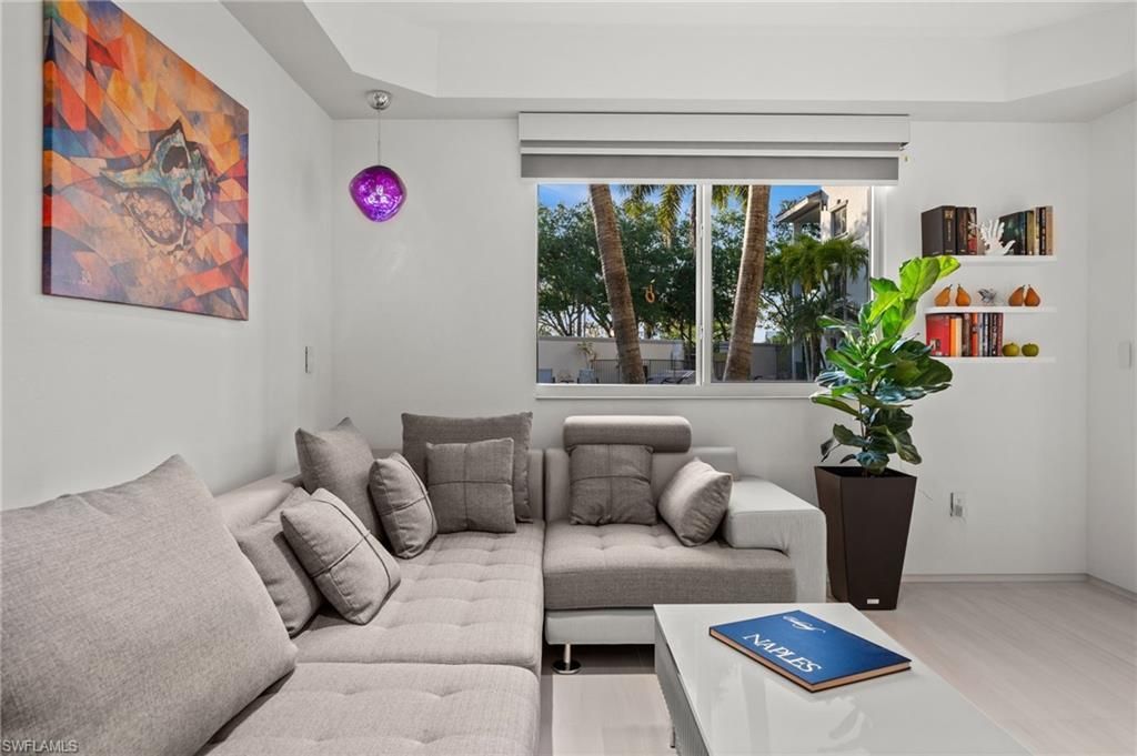 1100 Pine Ridge Rd, Unit B103, Naples, FL 34108 Photo