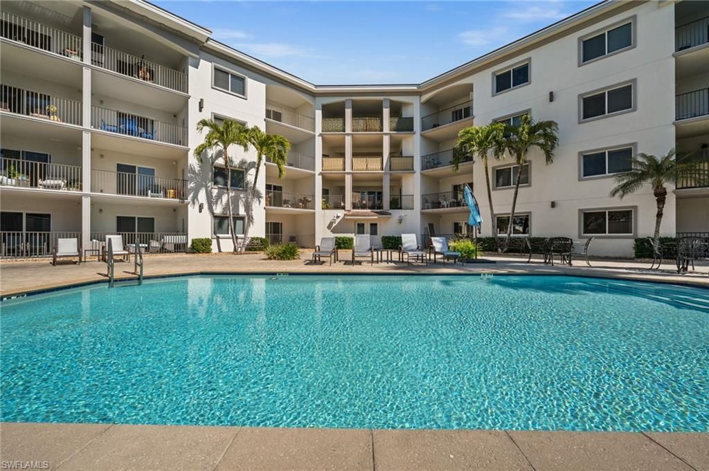 1100 Pine Ridge Rd, Unit B103, Naples, FL 34108 Photo