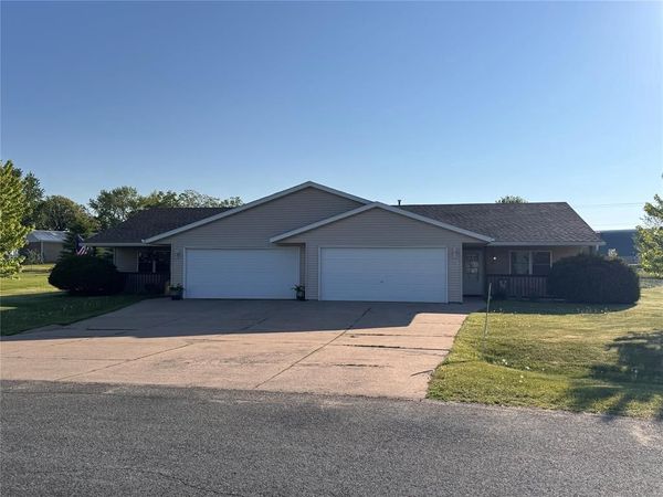 3927-3929 139th Street, Unit 1-2, Chippewa Falls, WI 54729
