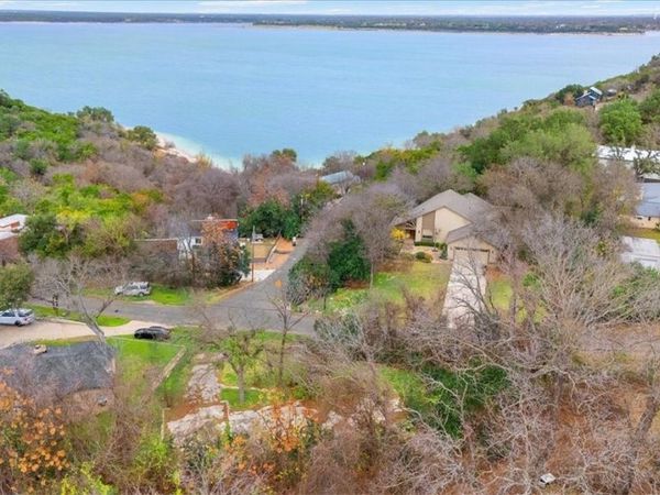 3318 Bob White Lane , Belton, TX 76513