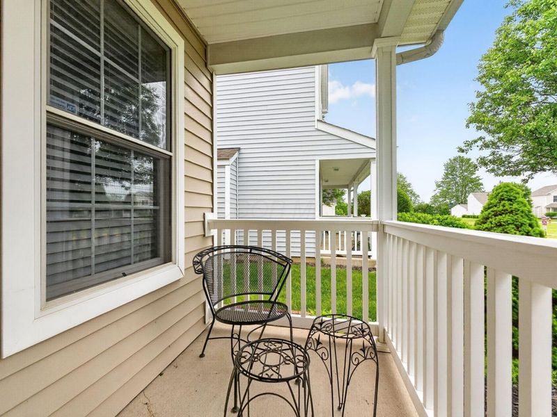 432 Jonathon Dayton Way, Galloway, OH 43119 Photo 2
