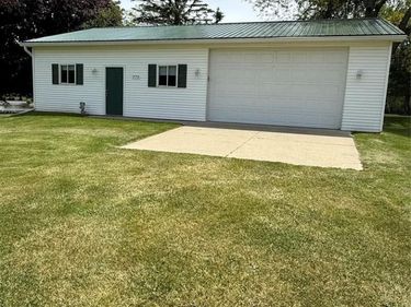 779 Winn Lake Road, Lapeer Twp, MI 48446