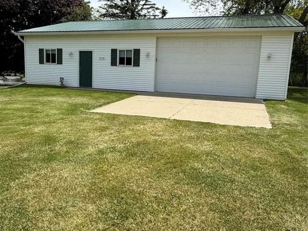 779 Winn Lake Road , Lapeer Twp, MI 48446