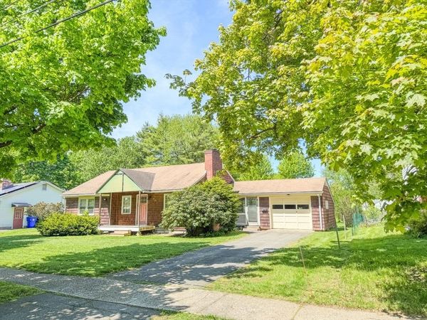 24 Washburn Ave, Greenfield, MA 01301
