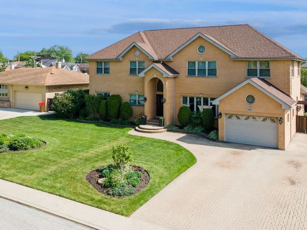7911 W Rascher Avenue , Chicago, IL 60656