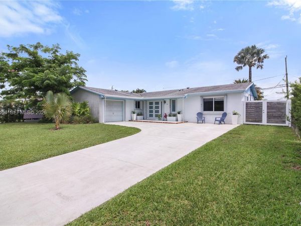 10455 SW 200th St , Cutler Bay, FL 33157