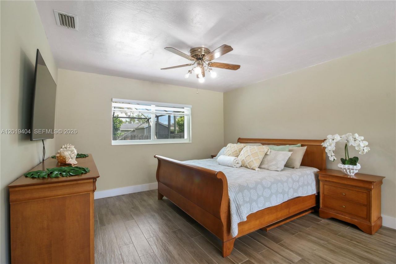 10455 SW 200th St, Cutler Bay, FL 33157 Photo