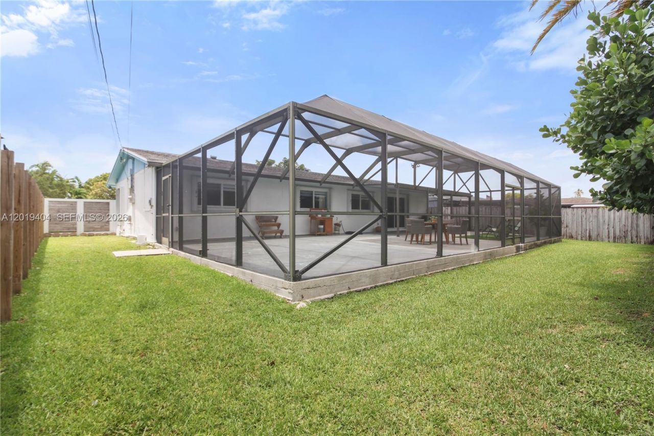 10455 SW 200th St, Cutler Bay, FL 33157 Photo
