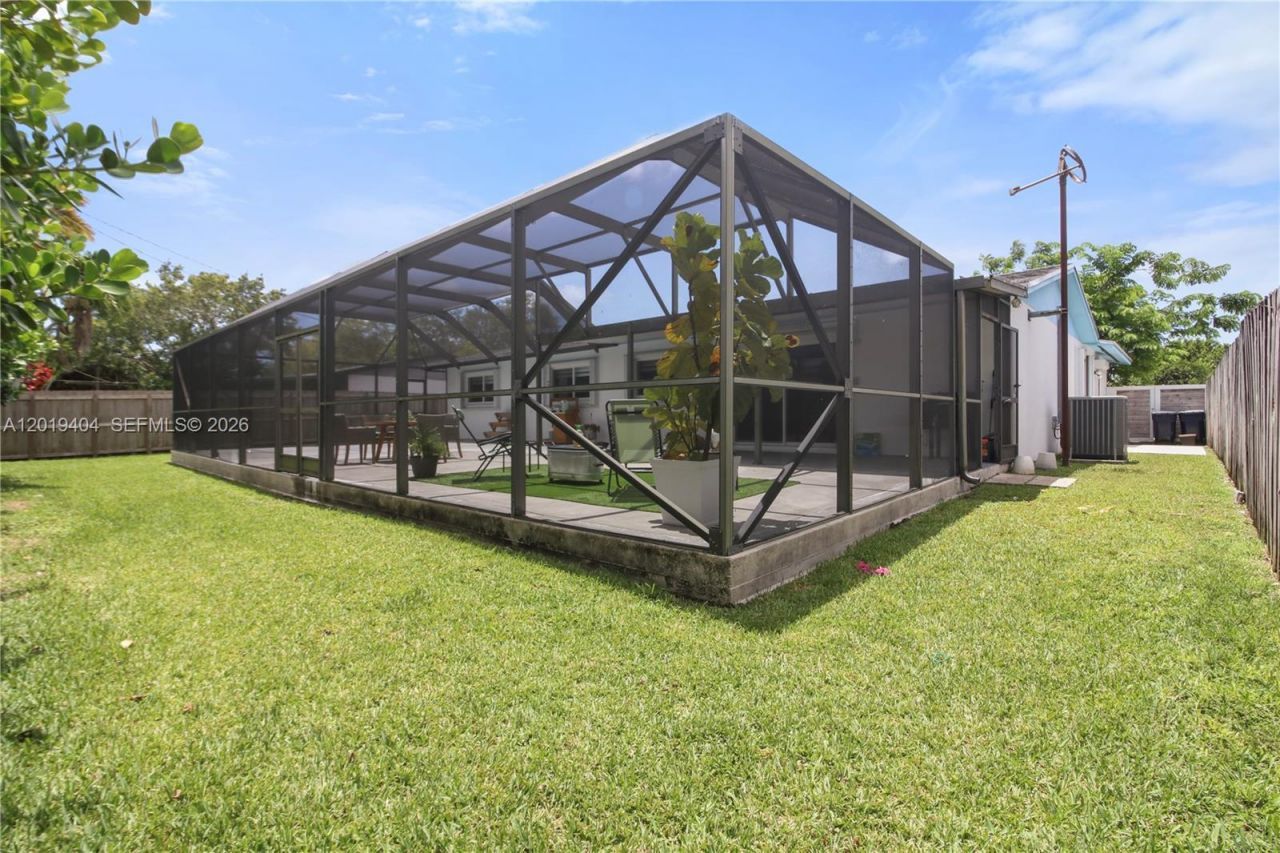 10455 SW 200th St, Cutler Bay, FL 33157 Photo