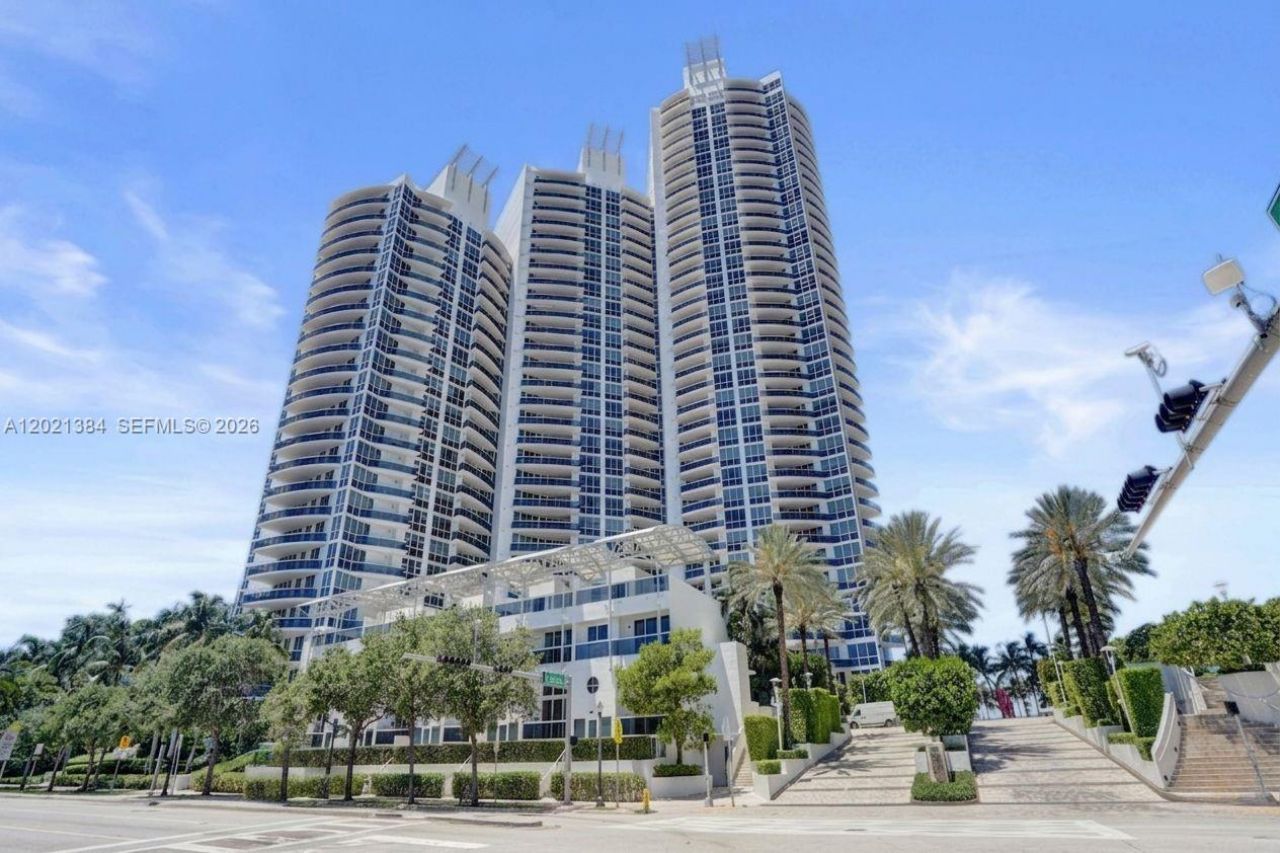 400 Alton Rd , Unit PH11, Miami Beach, FL 33139 Photo