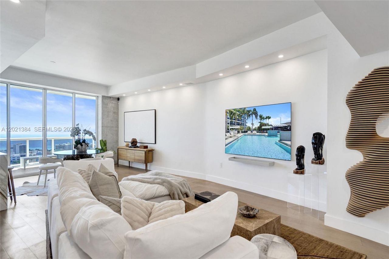400 Alton Rd , Unit PH11, Miami Beach, FL 33139 Photo