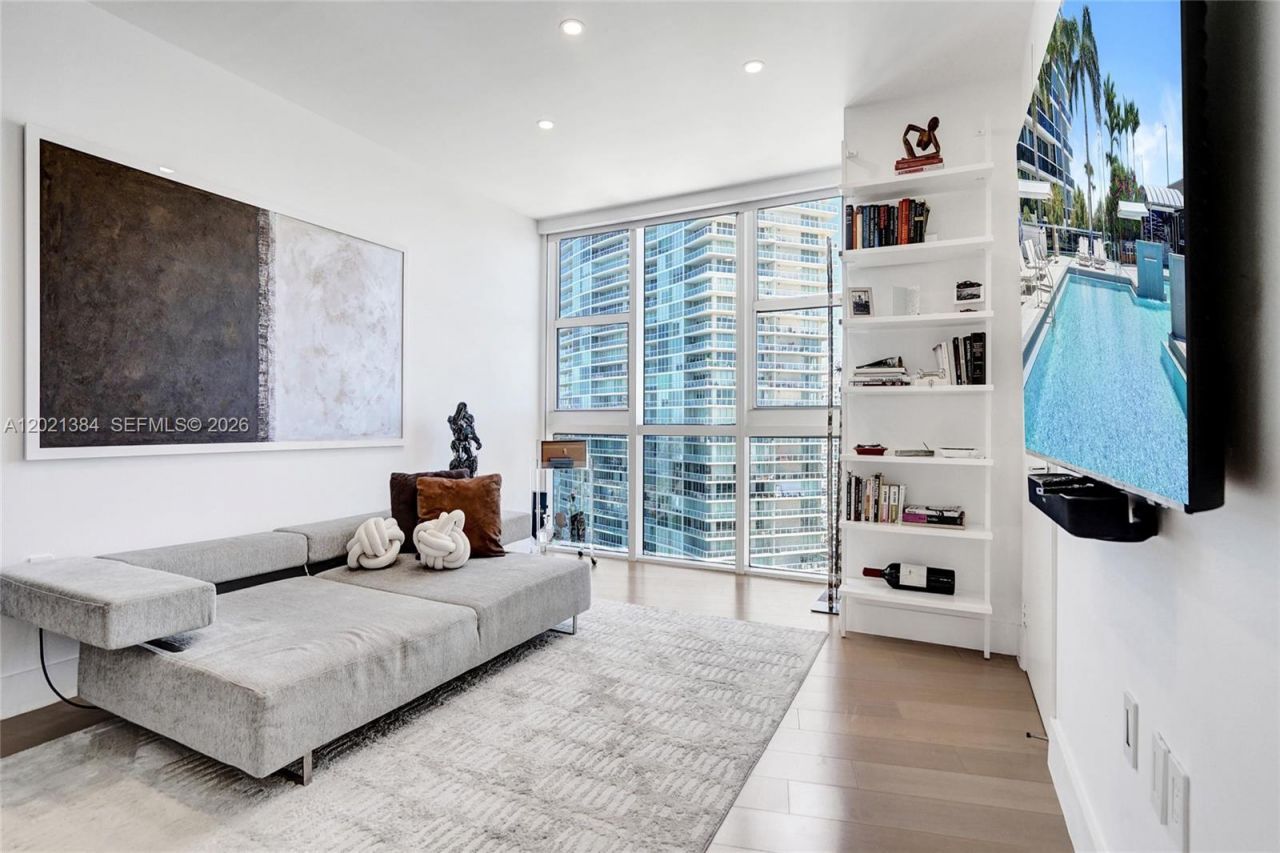 400 Alton Rd , Unit PH11, Miami Beach, FL 33139 Photo